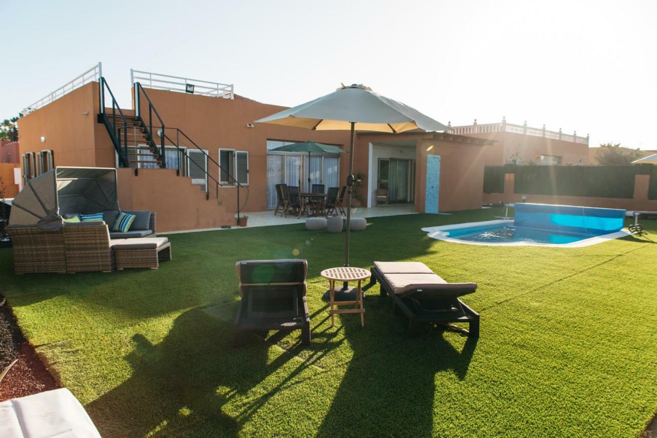 Eco Villa White Suite With Climatized Pool Caleta De Fuste Exteriér fotografie